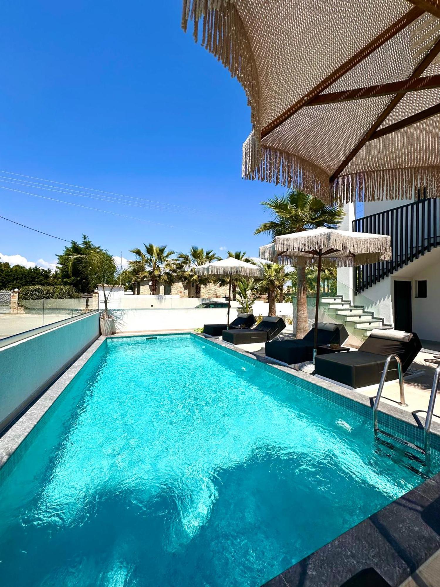 الشقق الفندقية Kallithea في  Luminous Luxury Living المظهر الخارجي الصورة